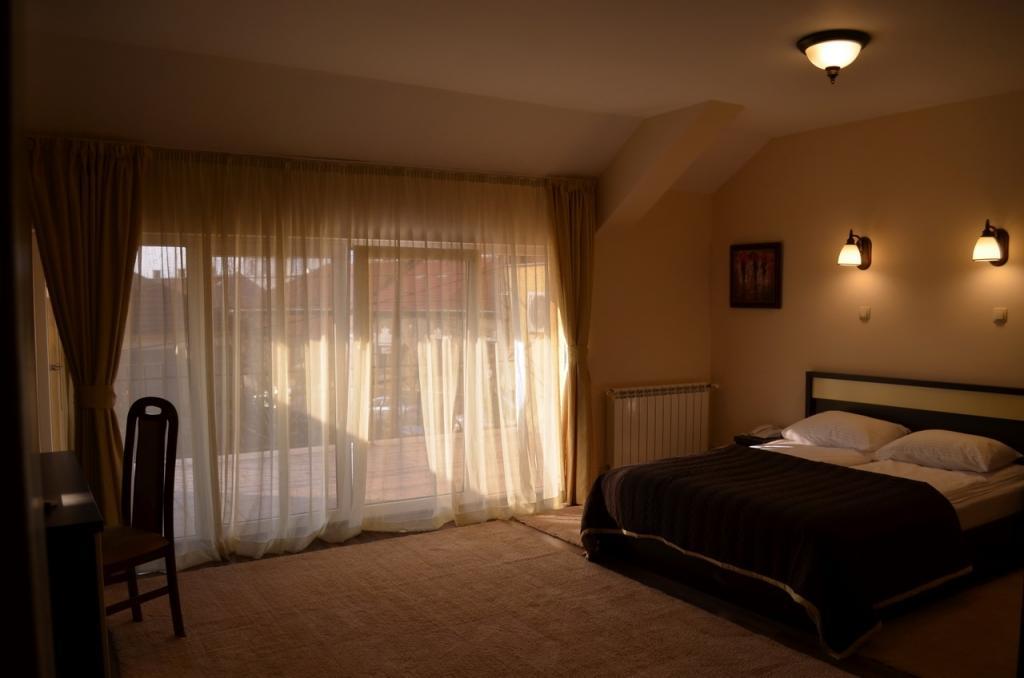 Hotel Vila Gardenia Oradea Zewnętrze zdjęcie