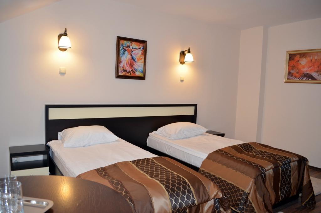 Hotel Vila Gardenia Oradea Zewnętrze zdjęcie